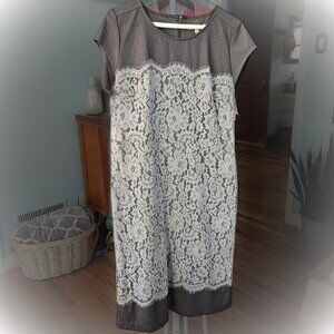 NWOT De Collection Gray Lace Wiggle Dress Women L